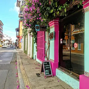  Hostal La Antigua Capsula